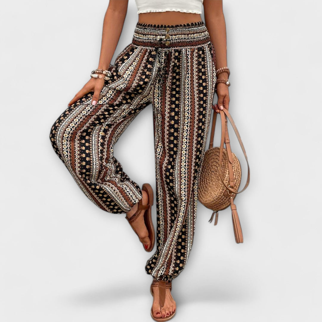Pants with Folkloric Design